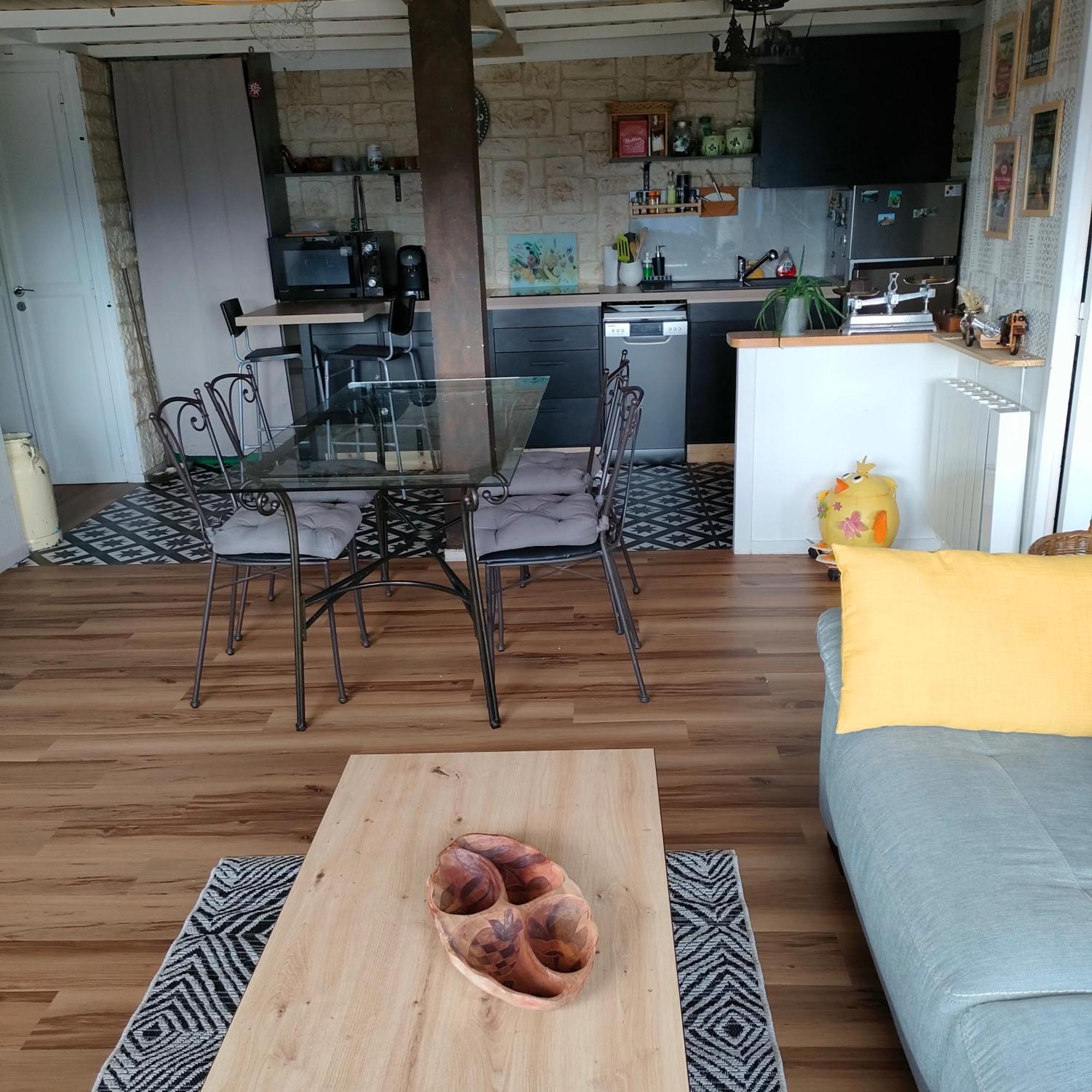 Grand Appartement Vue Magnifique Murat-le-Quaire Eksteriør billede